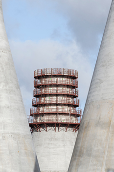 Chantier des éoliennes offshores quai de Bougainville Le Havre